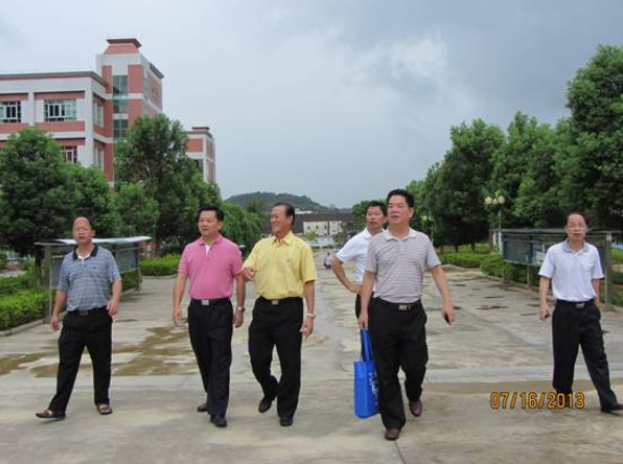 慈善家华侨:何侨生